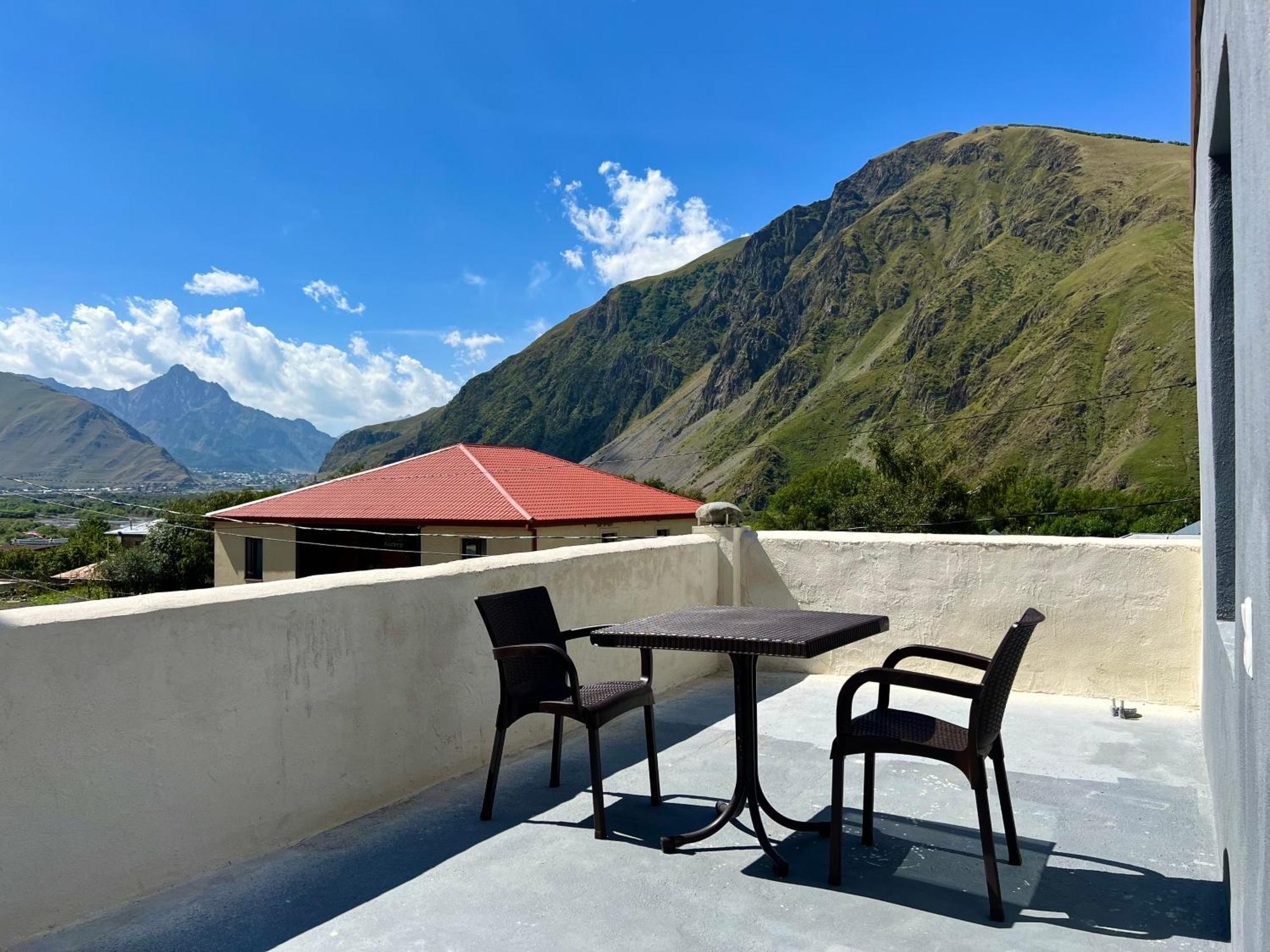 Kazbegi Green Yard Hotel Exterior foto