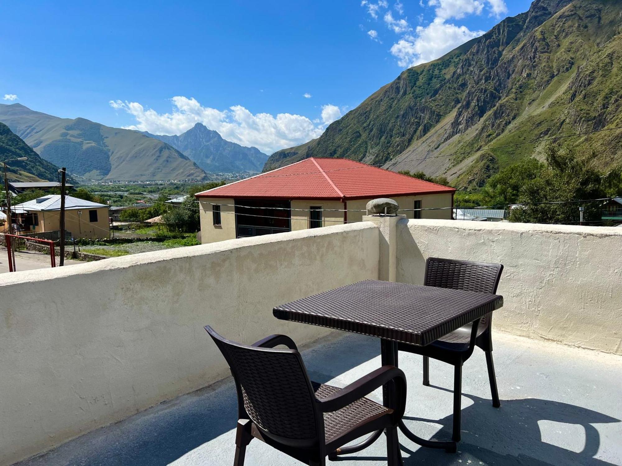 Kazbegi Green Yard Hotel Exterior foto